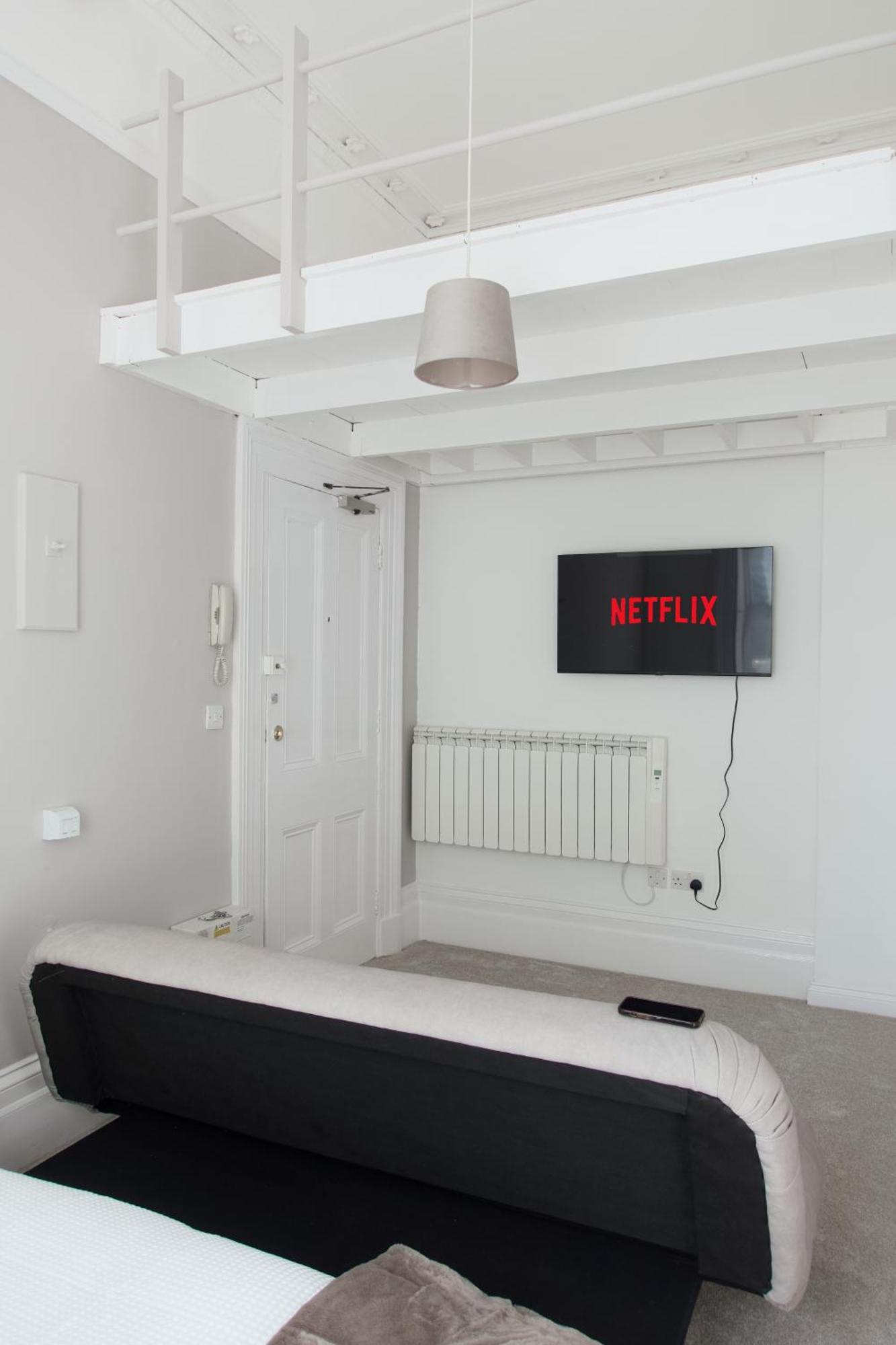1 Bedroom Apartment - The Opal كيلتنهام المظهر الخارجي الصورة