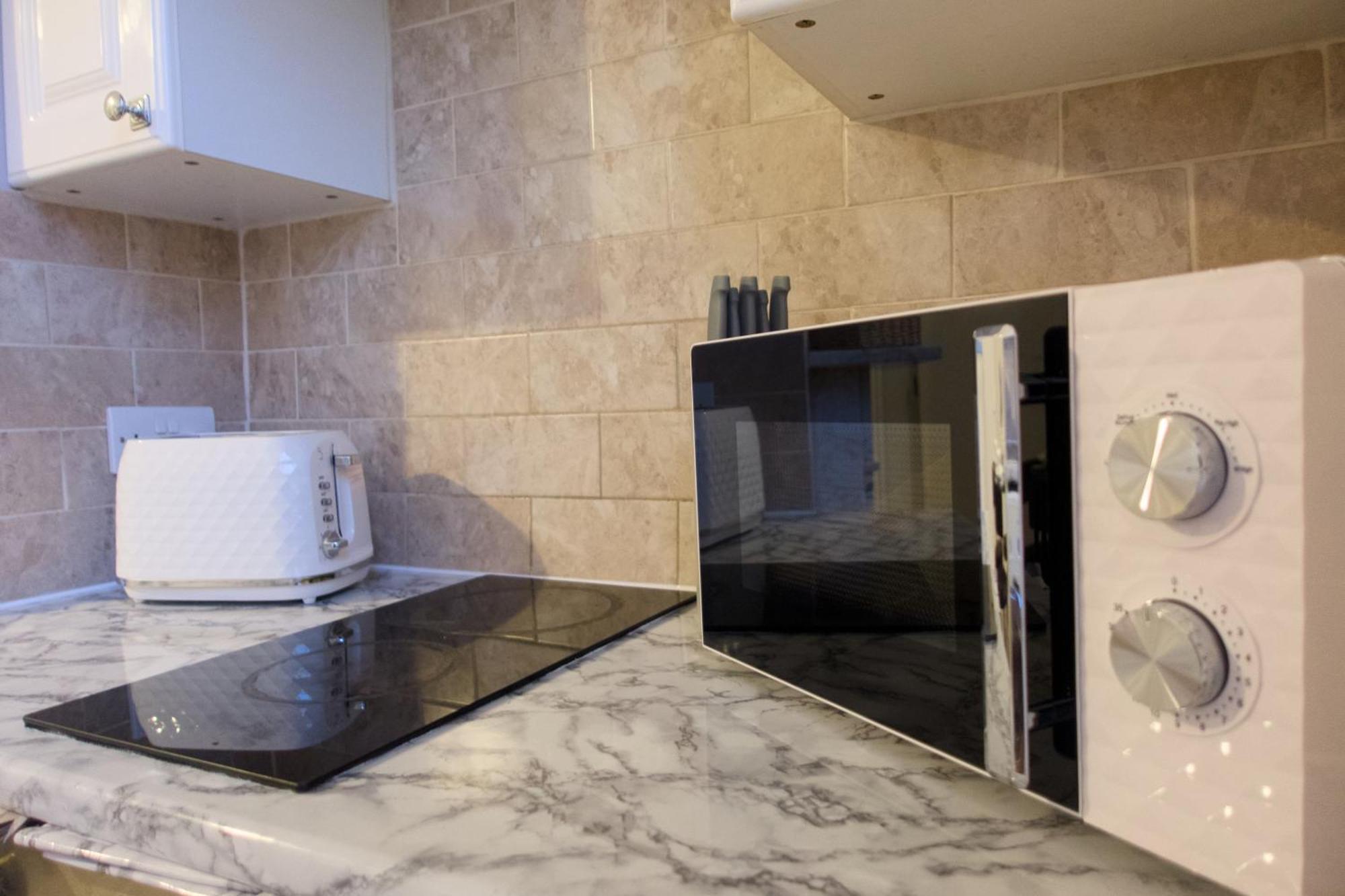 1 Bedroom Apartment - The Opal كيلتنهام المظهر الخارجي الصورة