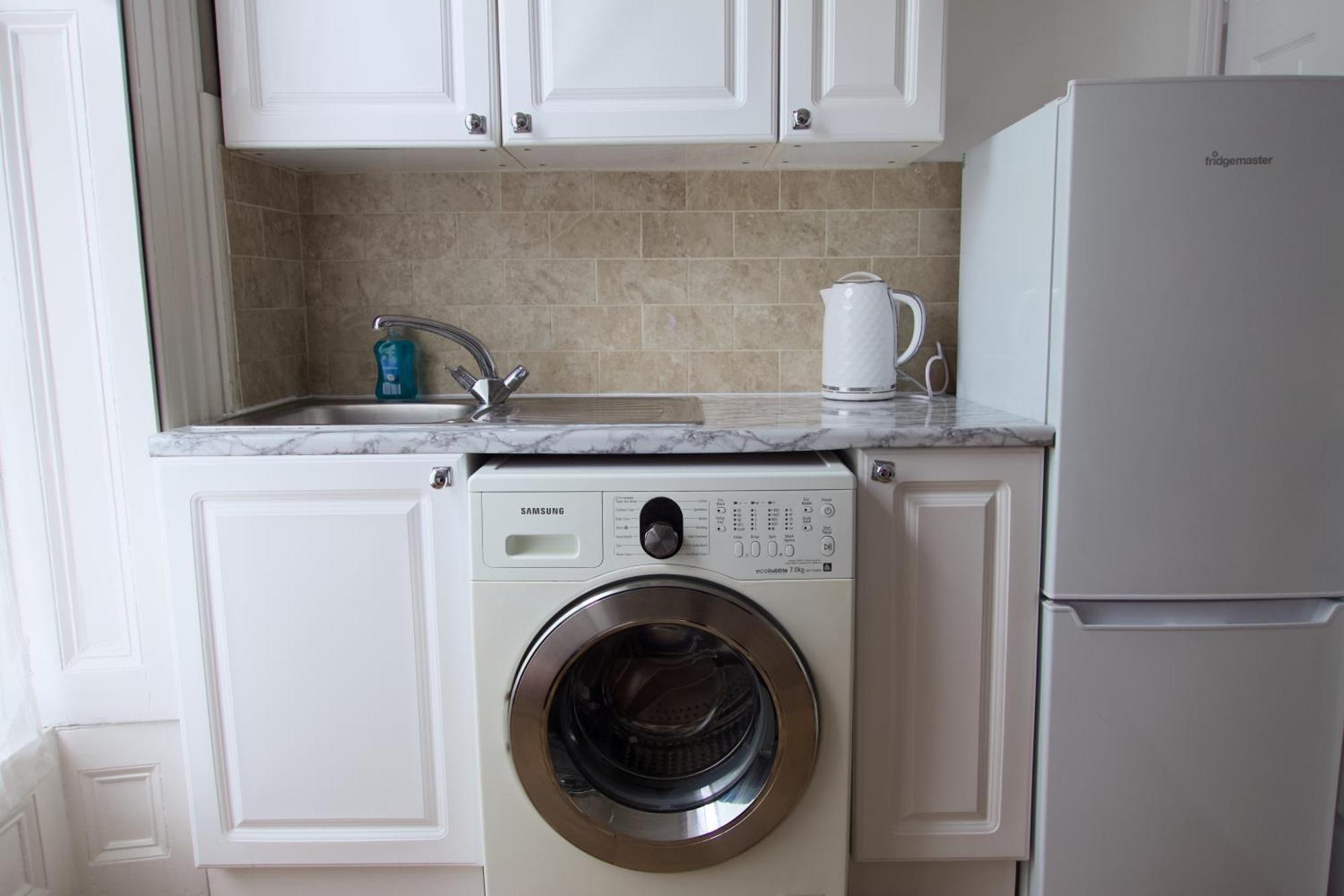 1 Bedroom Apartment - The Opal كيلتنهام المظهر الخارجي الصورة